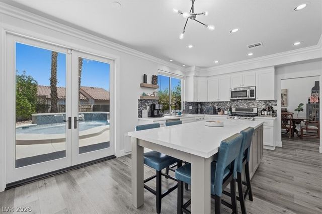 8212 Paseo Vista Drive, Las Vegas, NV 89128