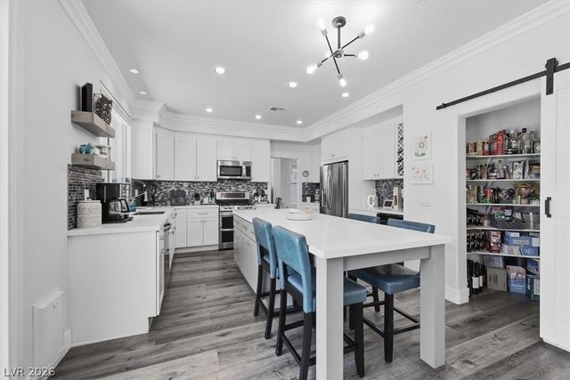 8212 Paseo Vista Drive, Las Vegas, NV 89128