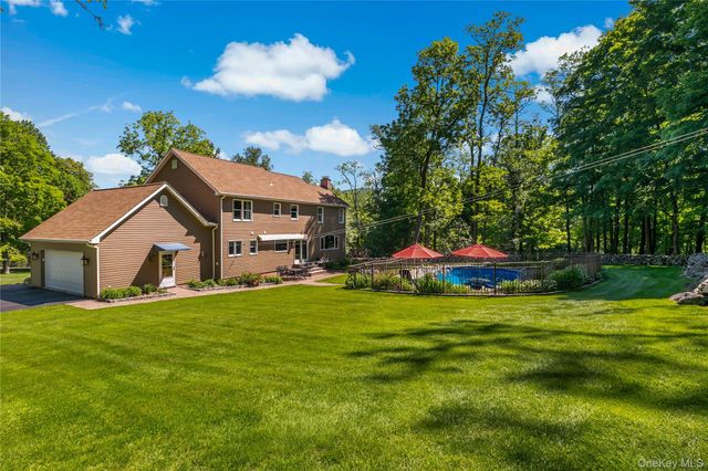 37 Mountain Brook Drive, Cold Spring, NY 10516