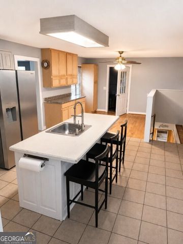 991 FRANK LOVELL Road, Clarkesville, GA 30523