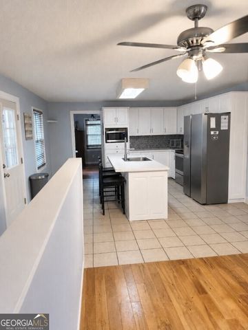 991 FRANK LOVELL Road, Clarkesville, GA 30523