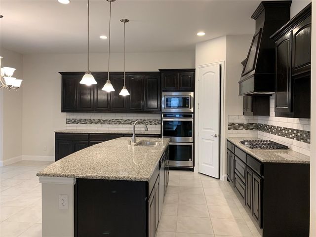 822 Susan Street, Anna, TX 75409