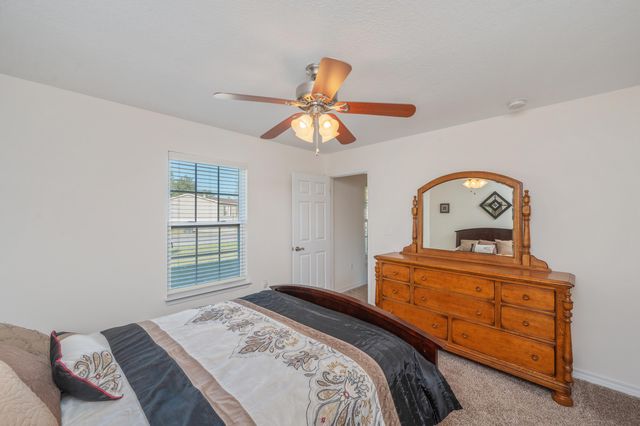 31 Rembrandt Circle, Defuniak Springs, FL 32433