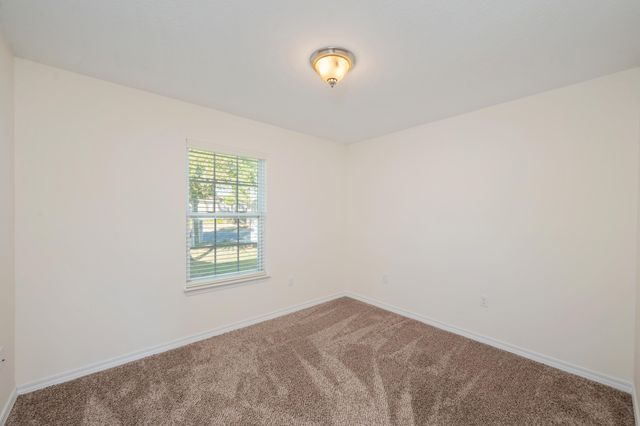 31 Rembrandt Circle, Defuniak Springs, FL 32433