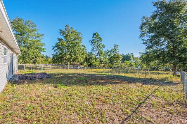 31 Rembrandt Circle, Defuniak Springs, FL 32433