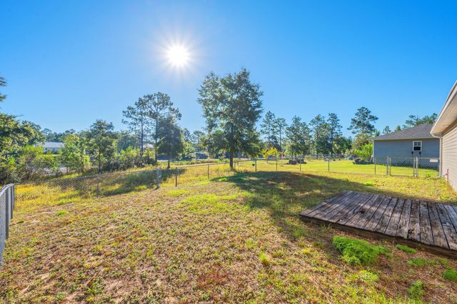 31 Rembrandt Circle, Defuniak Springs, FL 32433