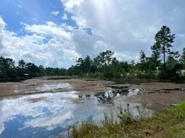 31 Rembrandt Circle, Defuniak Springs, FL 32433