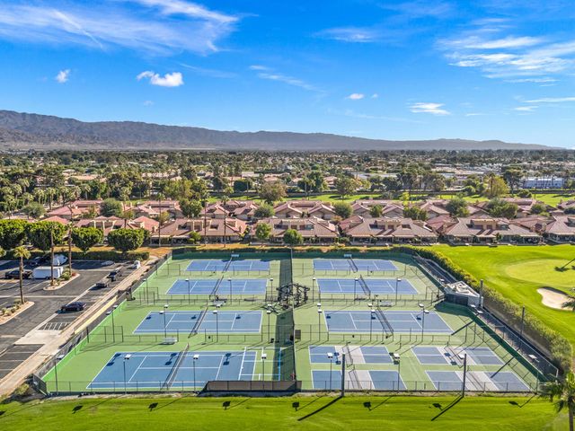 41588 Woodhaven Drive E, Palm Desert, CA 92211