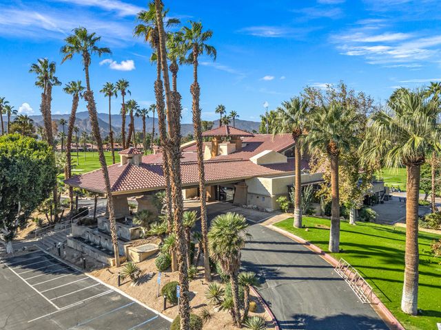 41588 Woodhaven Drive E, Palm Desert, CA 92211