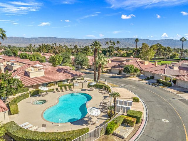 41588 Woodhaven Drive E, Palm Desert, CA 92211