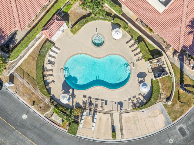 41588 Woodhaven Drive E, Palm Desert, CA 92211