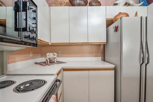 41588 Woodhaven Drive E, Palm Desert, CA 92211
