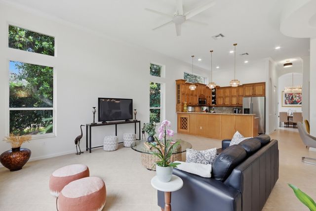 6812 Molakai Circle, Boynton Beach, FL 33437
