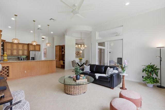 6812 Molakai Circle, Boynton Beach, FL 33437