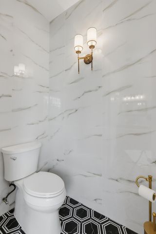 6812 Molakai Circle, Boynton Beach, FL 33437