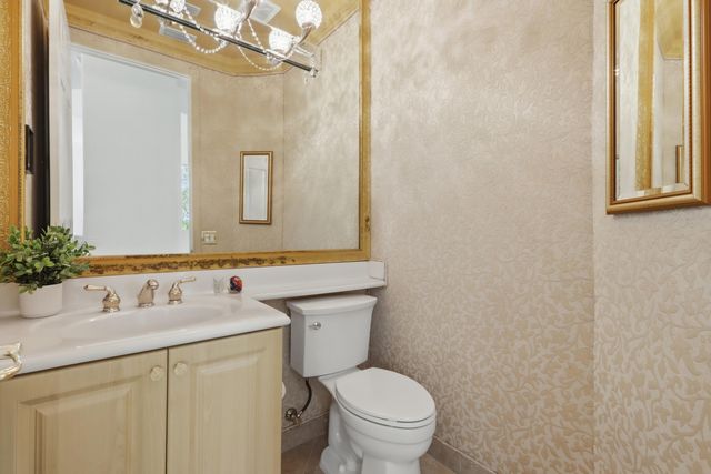 6812 Molakai Circle, Boynton Beach, FL 33437