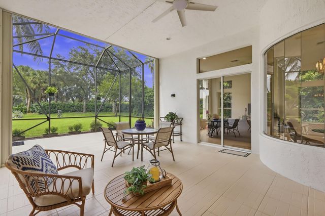6812 Molakai Circle, Boynton Beach, FL 33437