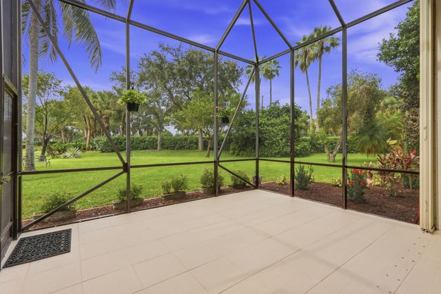 6812 Molakai Circle, Boynton Beach, FL 33437