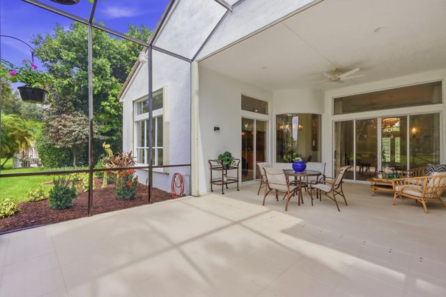 6812 Molakai Circle, Boynton Beach, FL 33437