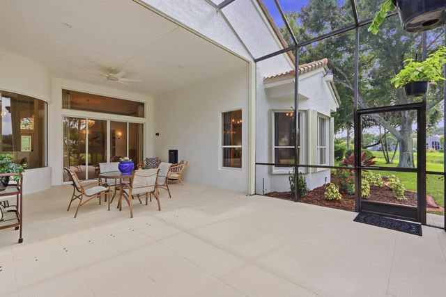 6812 Molakai Circle, Boynton Beach, FL 33437