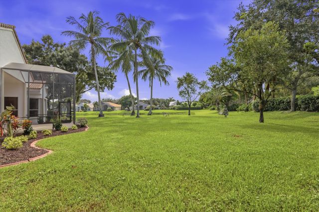 6812 Molakai Circle, Boynton Beach, FL 33437