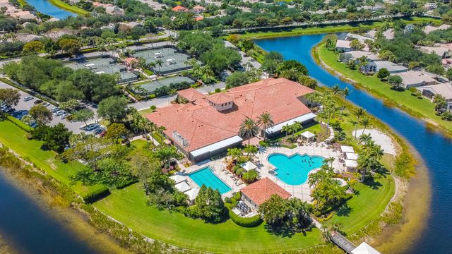 6812 Molakai Circle, Boynton Beach, FL 33437