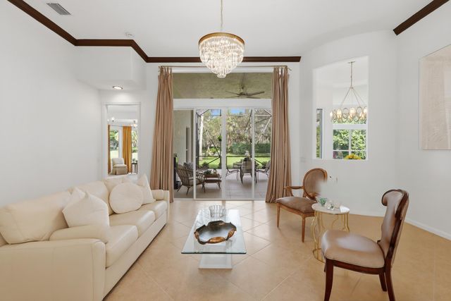 6812 Molakai Circle, Boynton Beach, FL 33437