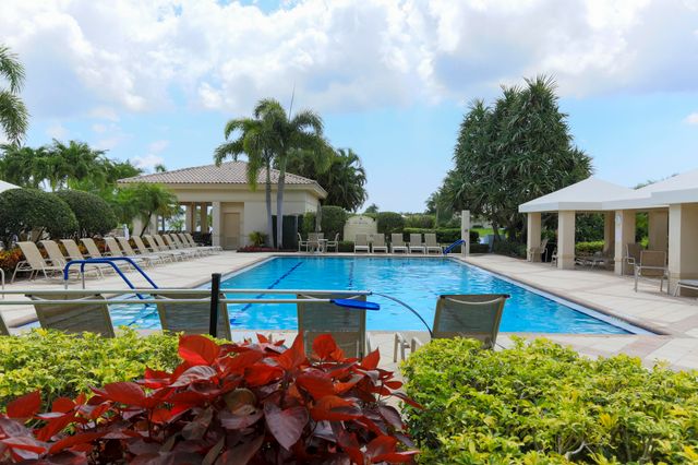 6812 Molakai Circle, Boynton Beach, FL 33437