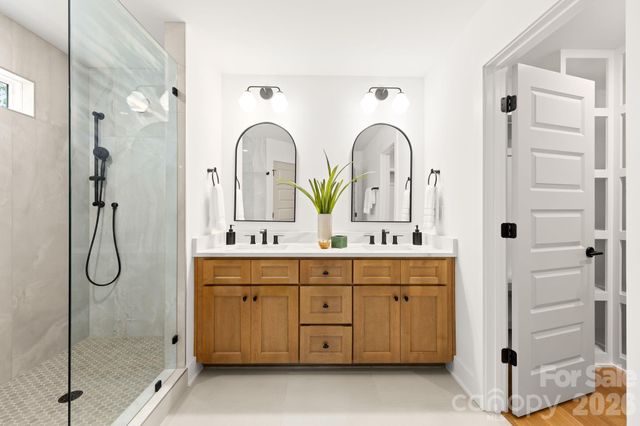 2814 Phillips Avenue, Charlotte, NC 28208