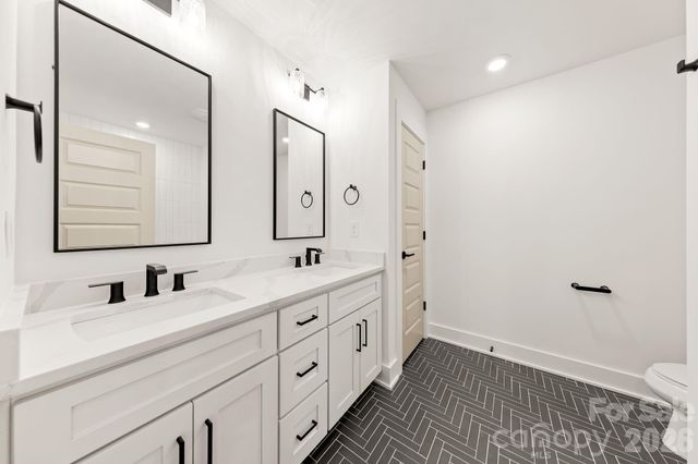 2814 Phillips Avenue, Charlotte, NC 28208