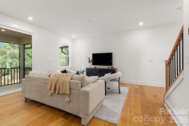 2814 Phillips Avenue, Charlotte, NC 28208