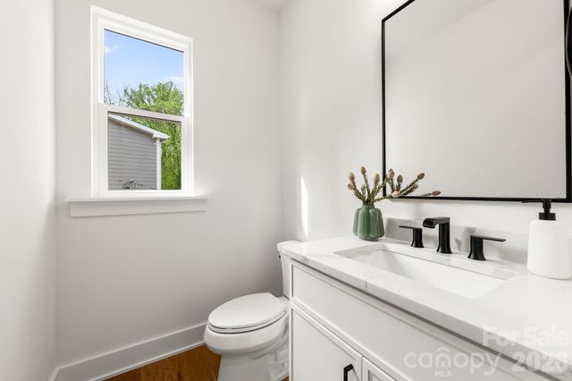 2814 Phillips Avenue, Charlotte, NC 28208