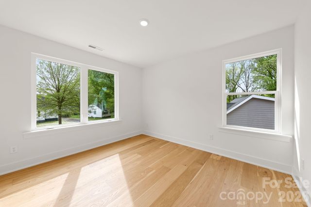 2814 Phillips Avenue, Charlotte, NC 28208