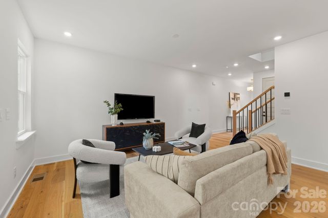 2814 Phillips Avenue, Charlotte, NC 28208