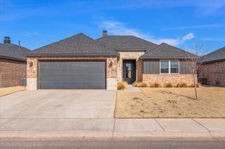 810 N 2nd Street, Wolfforth, TX 79382