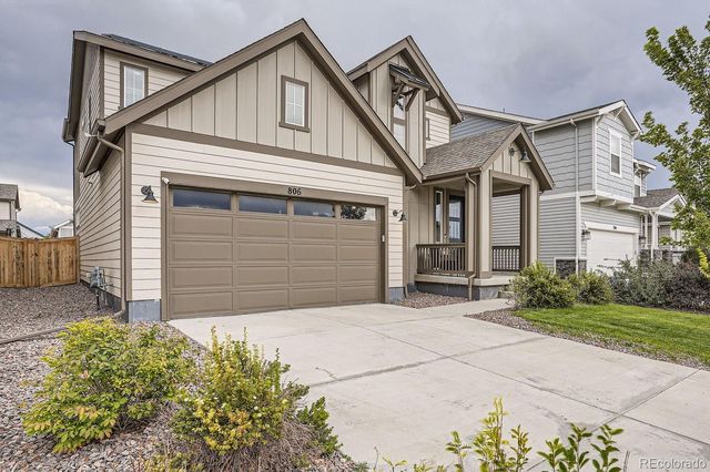806 White Crow Street, Aurora, CO 80018