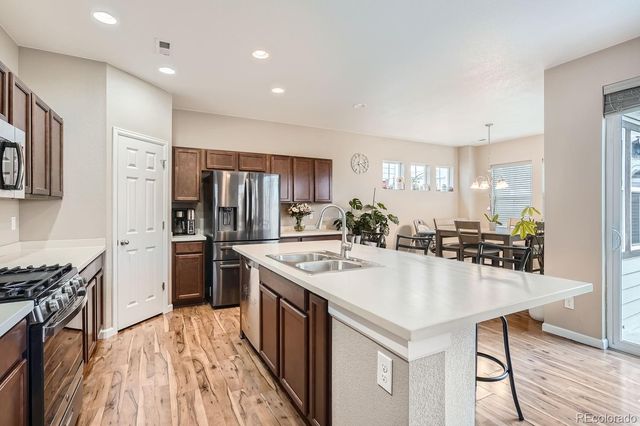 806 White Crow Street, Aurora, CO 80018