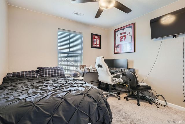 806 White Crow Street, Aurora, CO 80018
