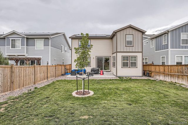 806 White Crow Street, Aurora, CO 80018