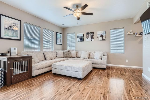 806 White Crow Street, Aurora, CO 80018