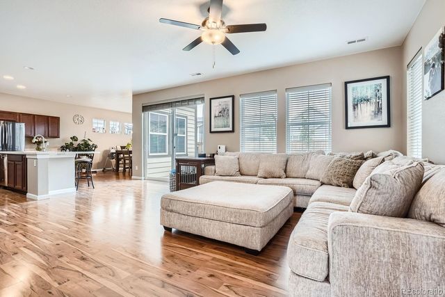 806 White Crow Street, Aurora, CO 80018