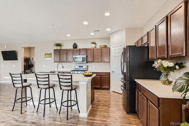 806 White Crow Street, Aurora, CO 80018