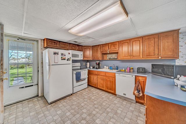 1220 HOLLEY RIDGE RD, Henry, VA 24102