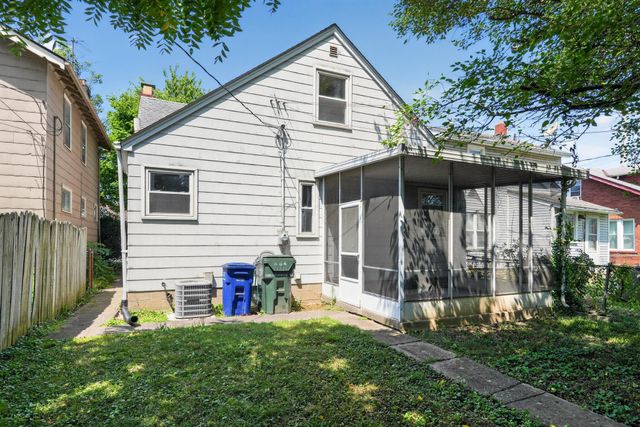 584 Chestershire Road, Columbus, OH 43204
