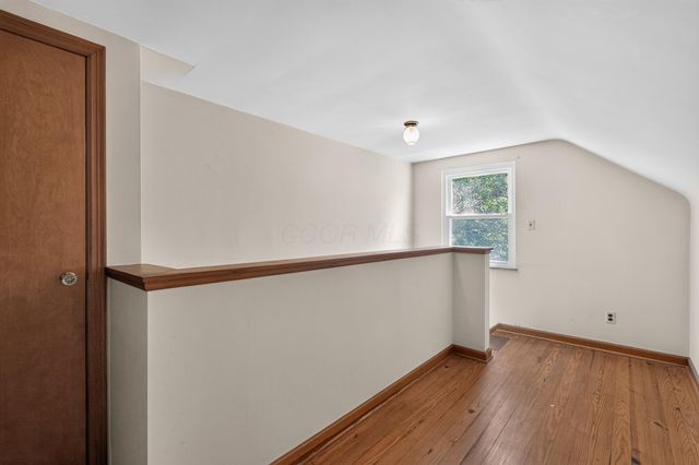 584 Chestershire Road, Columbus, OH 43204