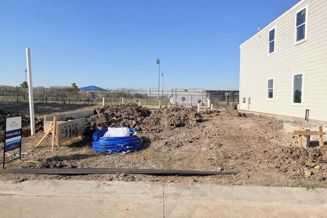 3325 Young Clover Way, Houston, TX 77047