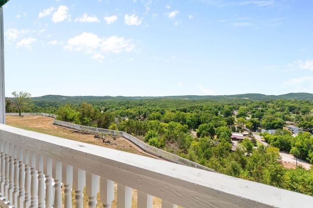 310 Woodland Drive, 19-1d, Branson, MO 65616