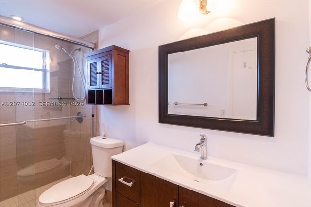 1750 W 46th St 521, Hialeah, FL 33012