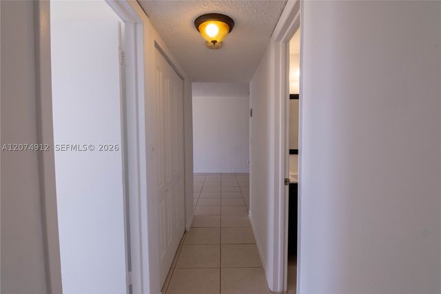 1750 W 46th St 521, Hialeah, FL 33012