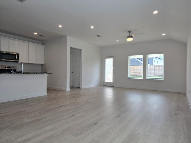 7826 Calabria Drive, Richmond, TX 77406